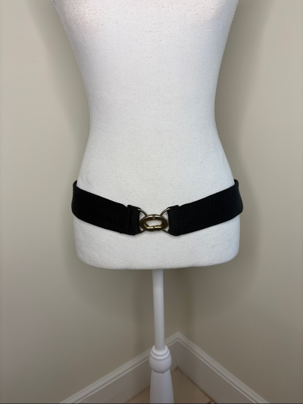 Black Elastic Waist Belt with Gold-Tone Buckle. Vintage